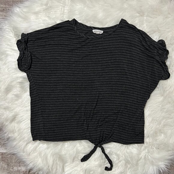 LILY STAR Black and Gray Stripe Shirt with Tie able Knot SIZE M - Picture 1 of 4